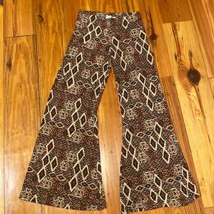 Veronicam bell bottoms size small